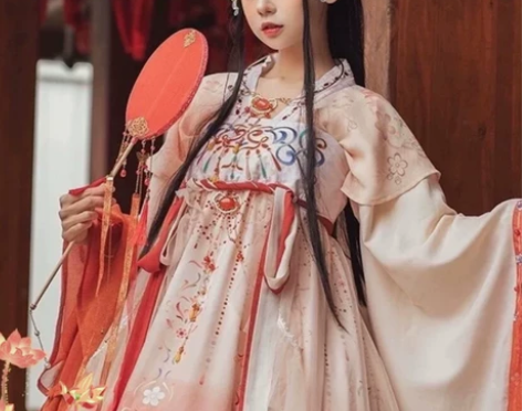 ?Uwowo悠窝窝 露华浓 中华风Loli...