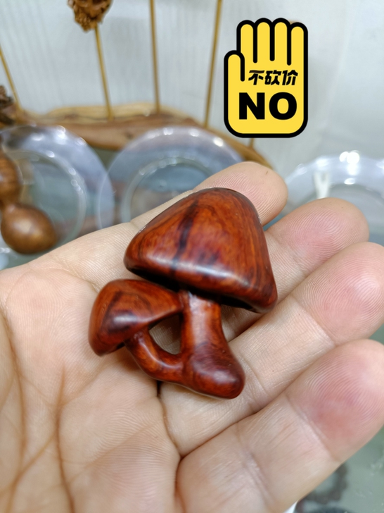 紫檀木雕刻，