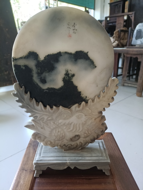 石头插屏摆件，做工精细，细节如图，看图下单...