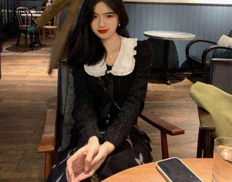 famous  港风方领小香风粗花呢年会收...