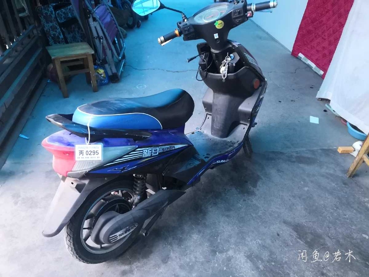 二手电动车，今年三月份换的超威电瓶，车架子...