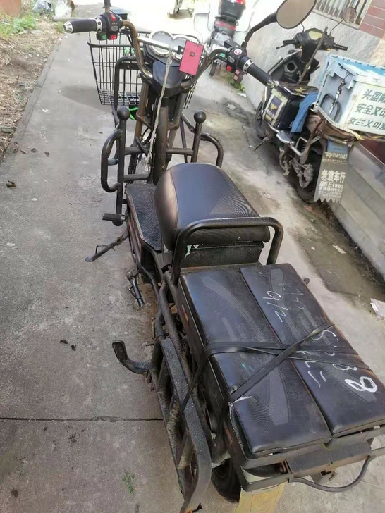 20年7月买的。平常是每个月带几次电线。需...