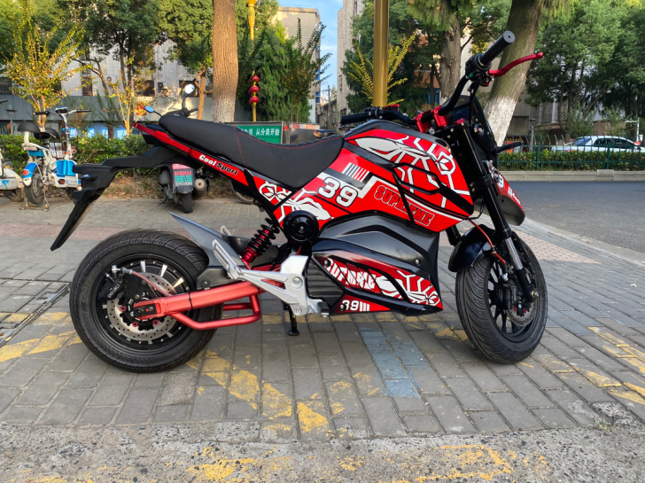 二手低价转让刚骑了几天72V趴赛电动车，改...