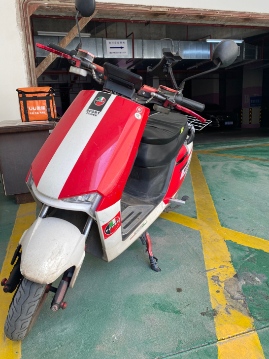 电动车  去年3800入手的， 前后碟刹，...
