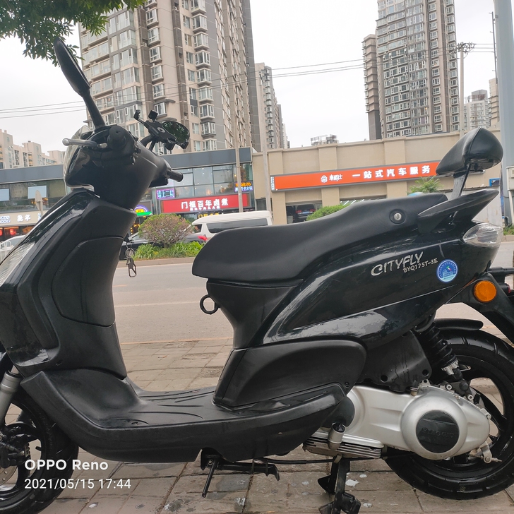 比亚乔125，16年公户，有违章，一万公里...