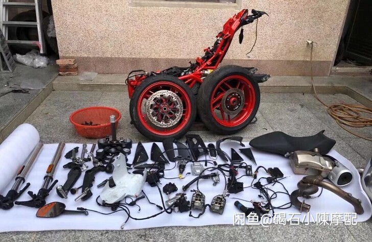杜卡迪797怪兽 整车拆配件 要什么拆什么...