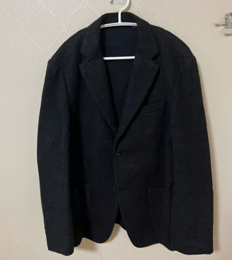 优衣库男士秋冬款绵羊毛西服 没穿过几乎 9...