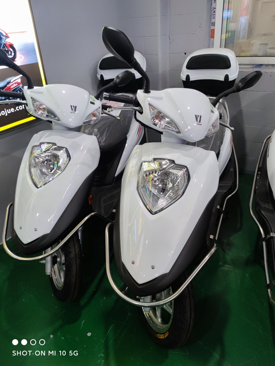 豪爵VH，官网7380处理价6800一台，...
