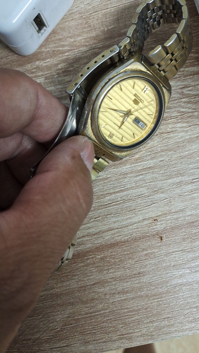 精工5慌慌就走时品相和图一样不包邮看好再拍...