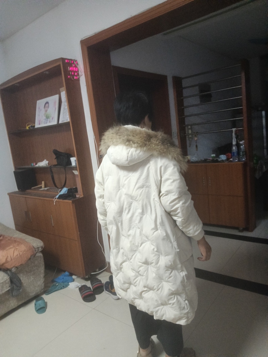 长款棉衣。原价180现价70