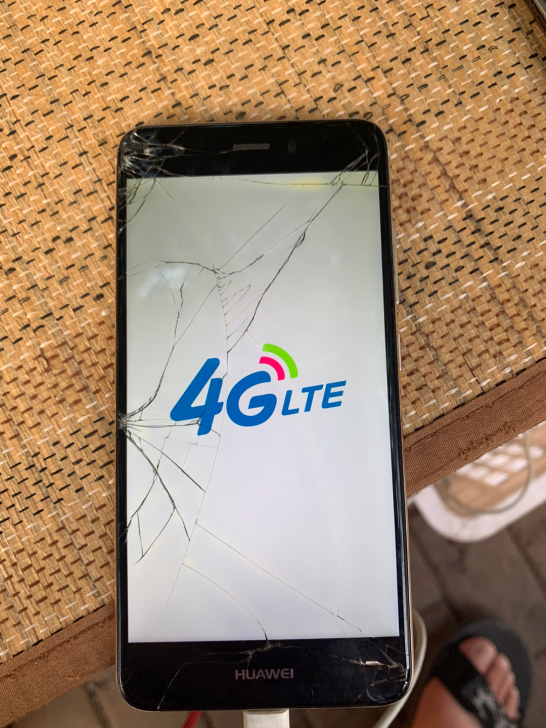 华为nova   外爆机，配置账号不详，有...