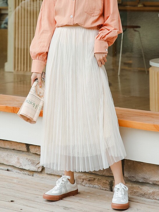 去年八月份买的,仅试穿。