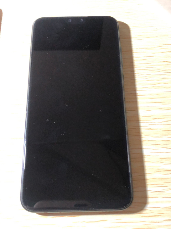 自己自用买的华为畅享9p，464的，屏幕里...