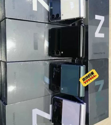 三星ZFlip3轻盈小巧,外屏拍照,支持多...