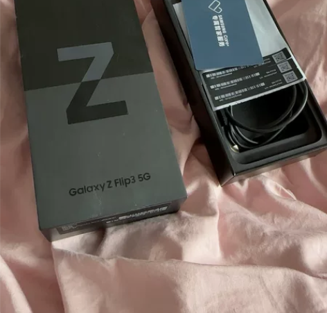 三星galaxy z flip3 5g手机...