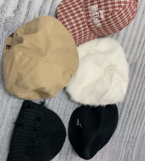 贝雷帽，鸭舌帽带过，其他买来都是全新的没有...