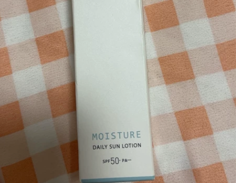 荷诺防晒，全新未拆封，闲置低价出售，主页满...