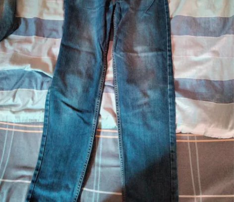 牛仔裤男，穿了几次，不喜欢了，腰长41.裤...