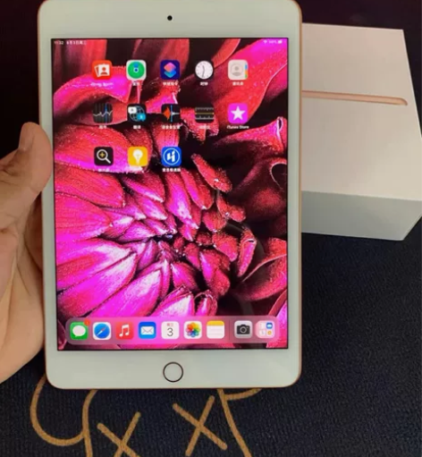 出售一台iPadmini5，爱思全绿，无I...