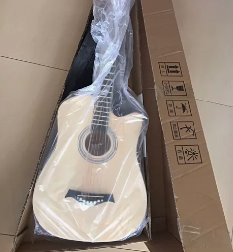 忍痛割爱，自用吉他，工作繁忙没有时间，租的...