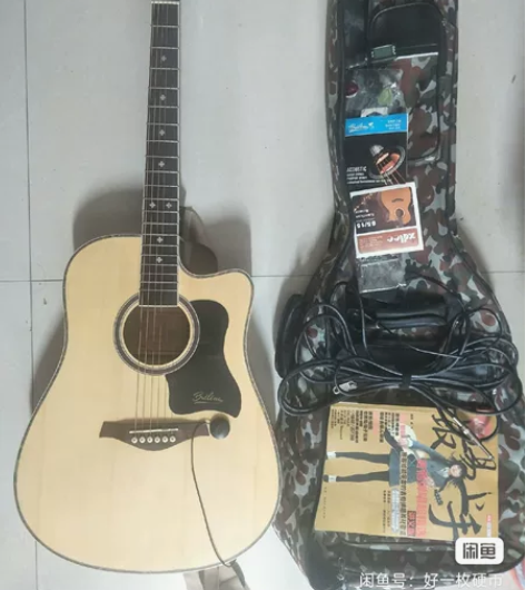 吉他 带包 东西不错，占地方 便宜出 感兴...
