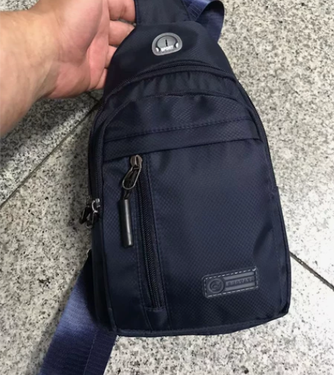 男士胸包，牛津料，防雨防水，全新包邮不仪价...