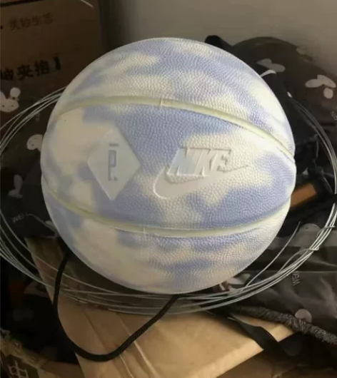 闲置全新转让耐克7号篮球(标准的七号球，直...