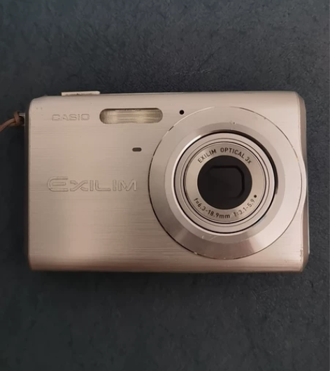 卡西欧EX-Z60超薄数码相机 屏幕有黑点...