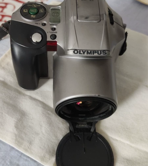 奥林巴斯相机 型号,品相自定。胶片相机,取...