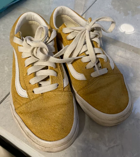 vans 小黄鞋 35码 感兴趣的话点“我...