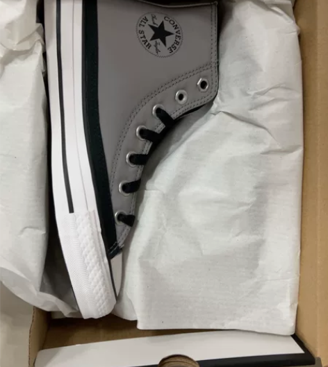 Conerse/匡威 闷包开出，全新正品。...
