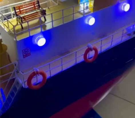 工作船模。 1/50比例，不锈钢材质，全长...