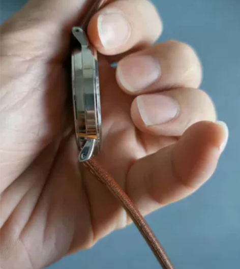 现货西铁城猎鹰Qp,用了有两年了,后盖有一...