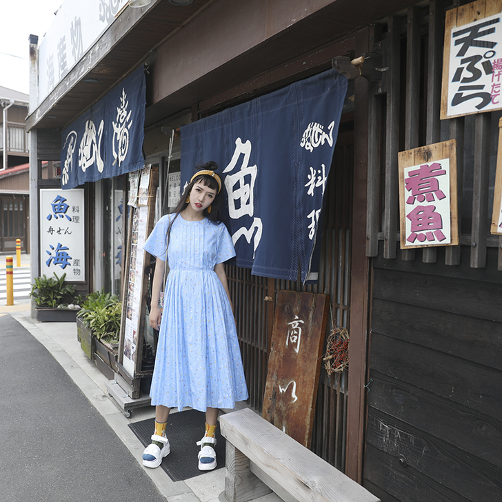 渔自制 星星都落在你肩上 日常百褶款连衣裙