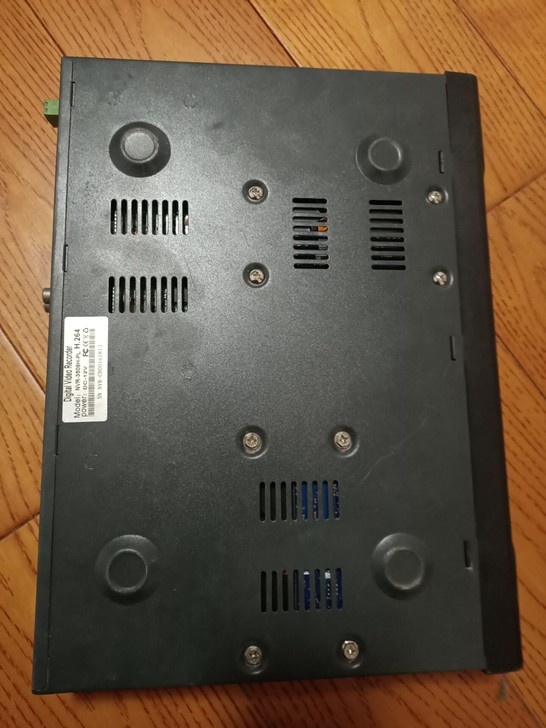 网络台式机监控 录像机 ，裸机一个，不带硬...