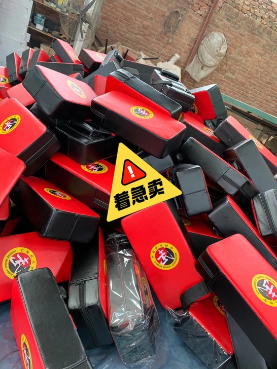 散打拳击脚靶手靶外贸出口疫情出不去低价出售...
