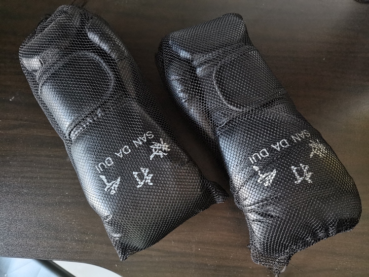 散打训练用拳套