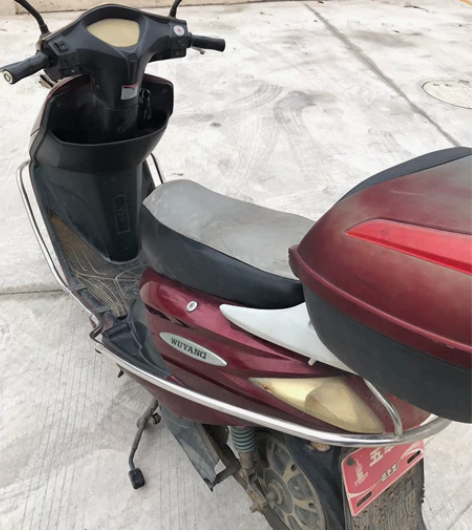 60伏五羊电动车，放在家里没人骑，车况良好...