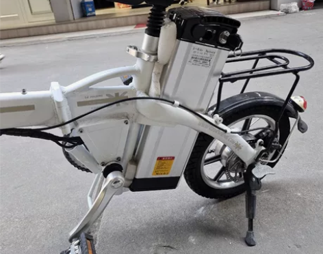 哥德胜电动助力自行车，也叫正步，成色很好，...