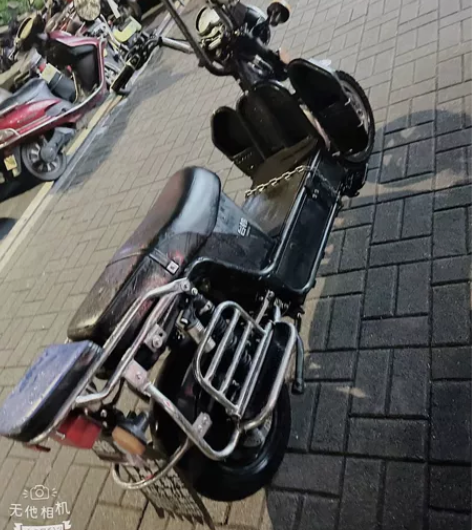 台铃拉客电动车，2021年2月份专卖店购买...