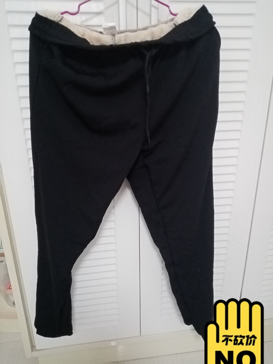 男女同款裤子。80斤180斤都能穿。看中的...