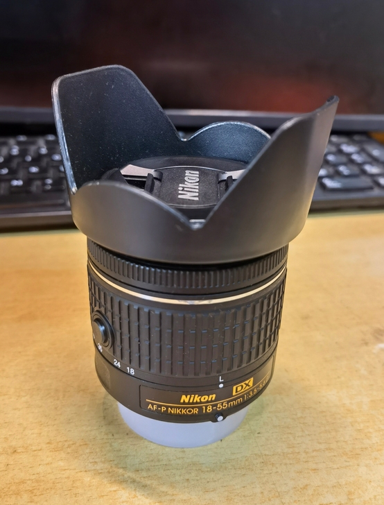 尼康DX 18-55mm 1:3.5-5....