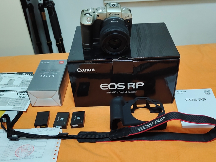 佳能eos rp 金色限量版 99新 带手柄