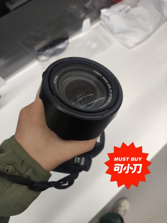 佳能6D2单机身  ，单机身！95新，去年...