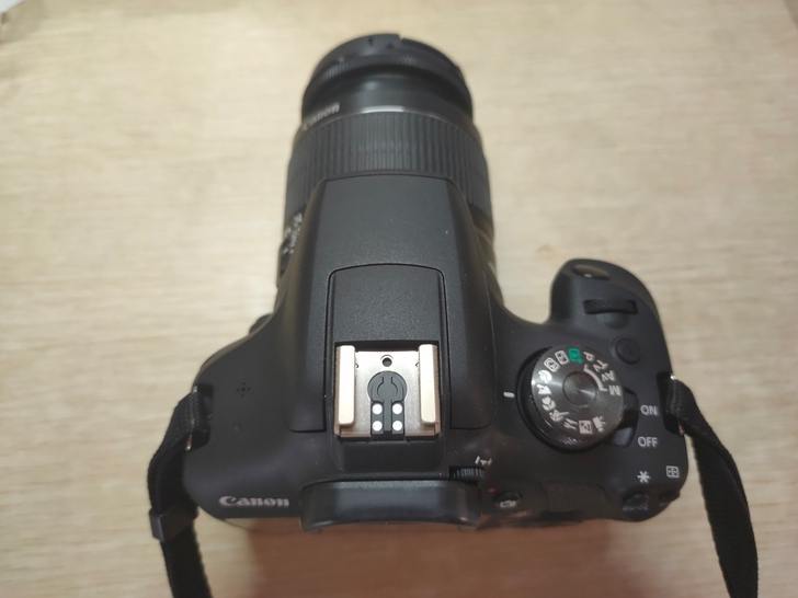 佳能1500D，98新，自用的入门单反，陪...