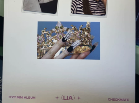 出 ITZY lia单封裸专k4特典卡专卡...