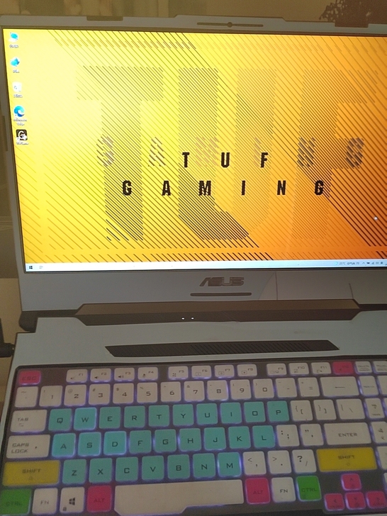 出飞行堡垒8  i5 10300H GTX...