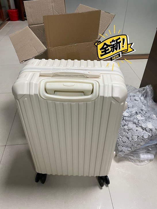 做活动进了一批糖果色行李拉杆箱，活动取消了