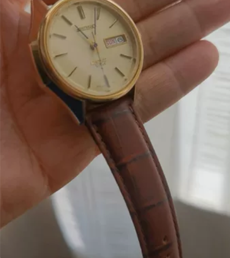 精工 V.F.A38 高端盖金石英手表 今...