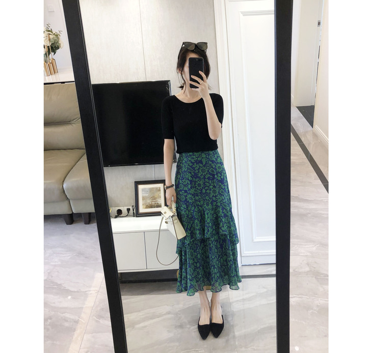 强烈推荐！！客供进口面料抗皱中高腰印花半身...